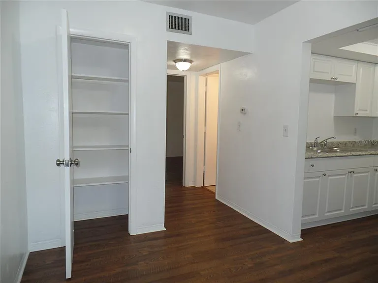 1260 70th St N #3 — Photo 4