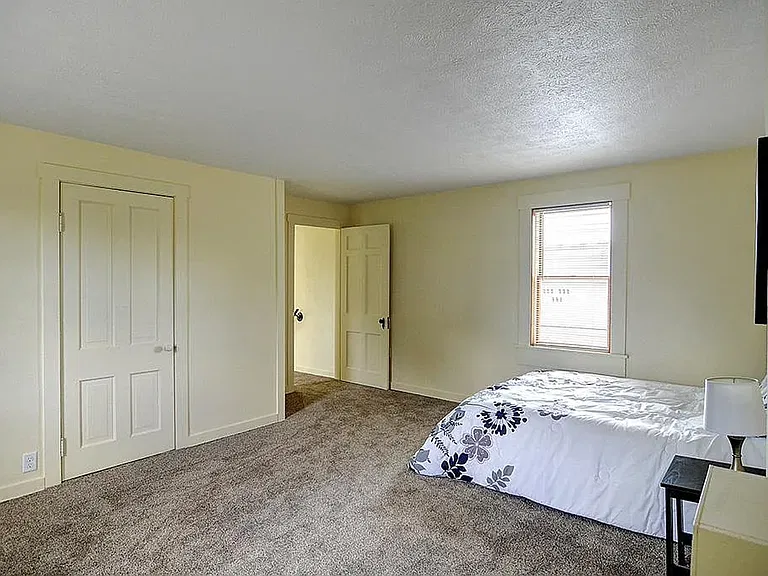 9556 Kenrick Rd — Photo 22