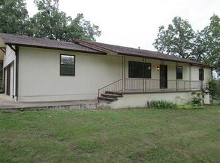 811 Walnut St, Flippin, AR 72634