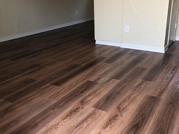 5th image of 639 W 51st St #2
