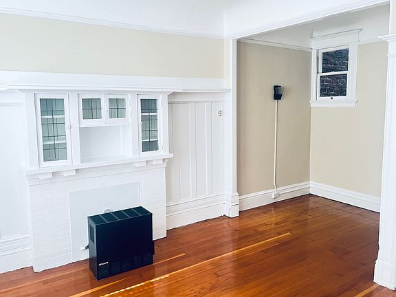 3rd image of 1618-1622 Polk St #3