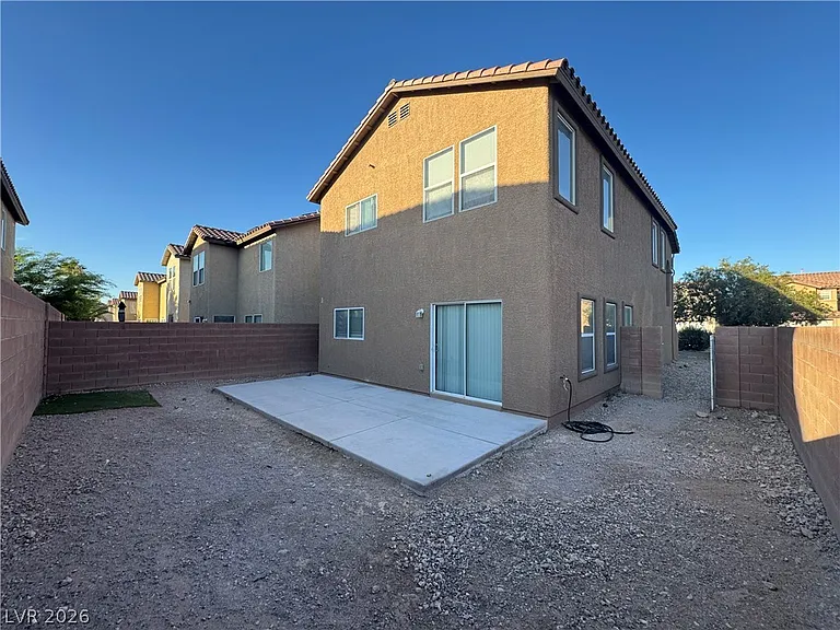 11695 Tierney Creek Dr — Photo 33