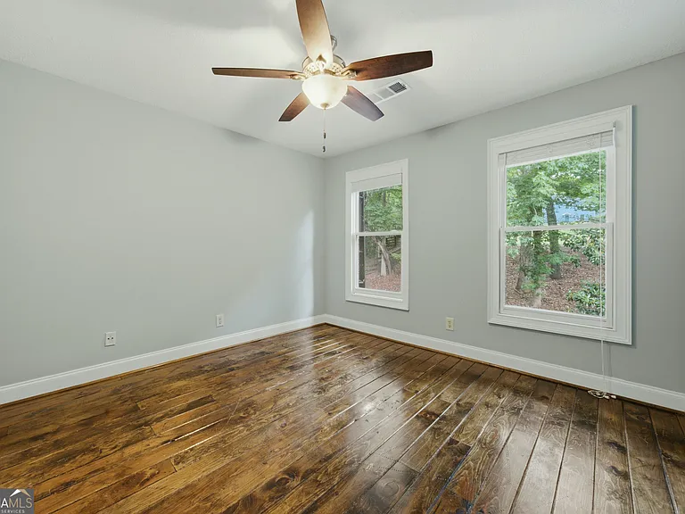 250 Aspen Way — Photo 33