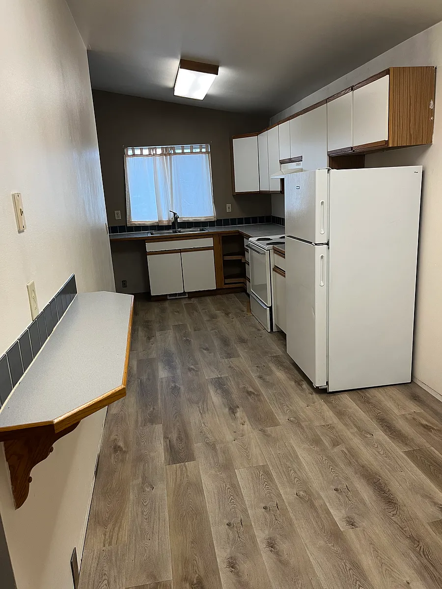 KITCHEN - 9002 E Frederick Ave #A