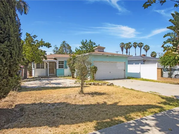 2210 W 7th St, Santa Ana, CA 92703