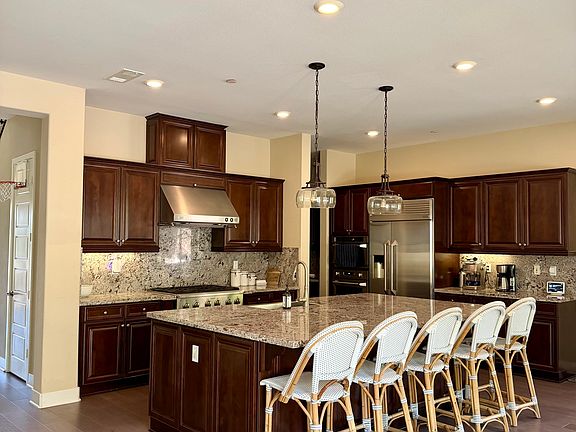 3rd image of 5436 Reef Cir