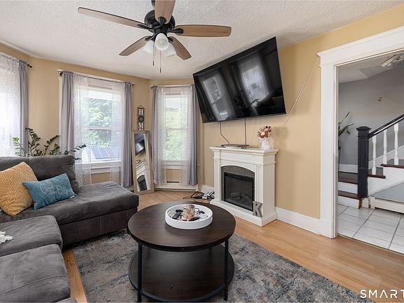 2nd image of 33 Maplewood Street
