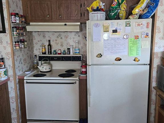 5th image of 1231 Sunshine Cir #1231