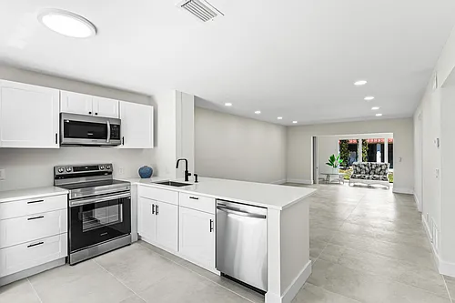 733 Nantucket Cir Photo 1