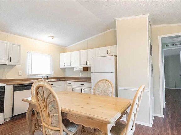 5th image of 1008 Parkland Ct