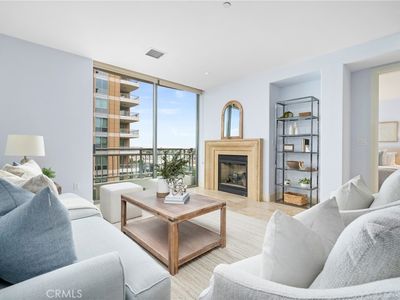 5082 Scholarship, Irvine, CA, 92612