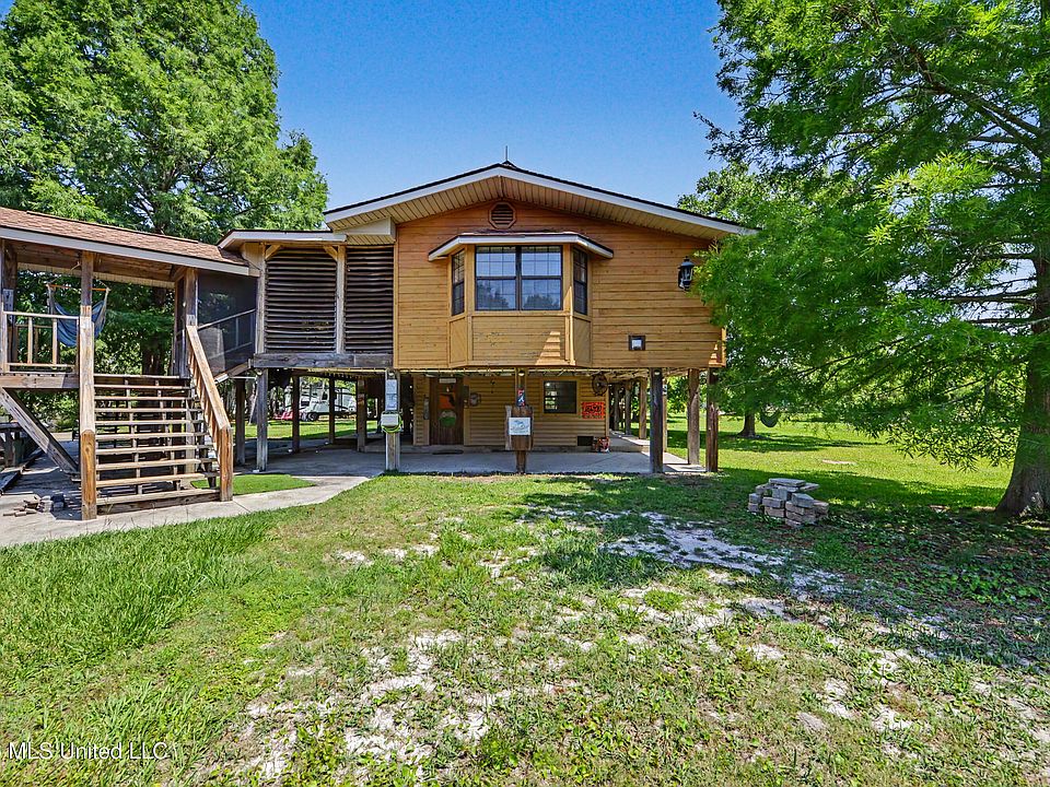 1st image of 15 Wisteria Ct