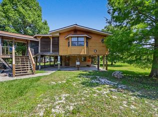 15 Wisteria Ct, Bay Saint Louis, MS 39520