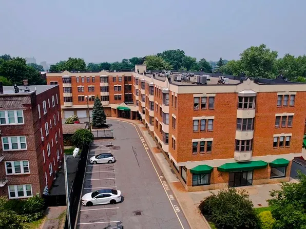 34 Sumner Ave APT 216, Springfield, MA 01108