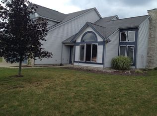 8219 Castle Pines Pl, Fort Wayne, IN 46835