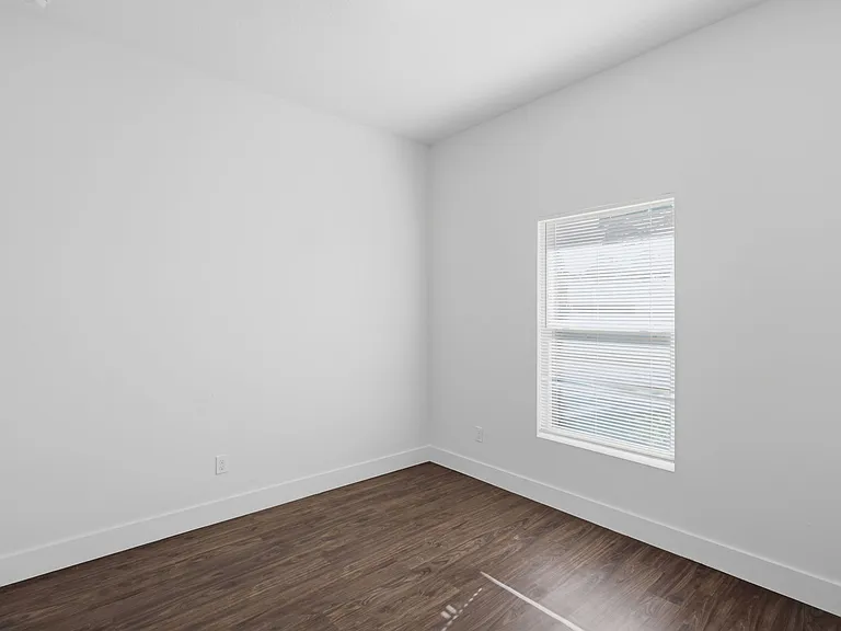 3227 Halsey Ave SE — Photo 34