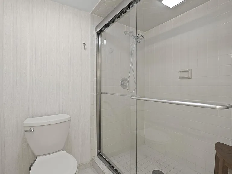 5172 SE Club Way #207 — Photo 29