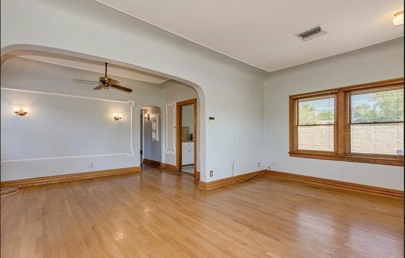 3 bed, 1430 sqft, $2,800 — Photo 3
