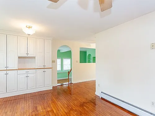 24 Edgewood Rd Photo 1