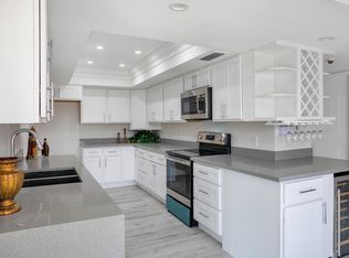 195 Leisure World, Mesa, AZ 85206