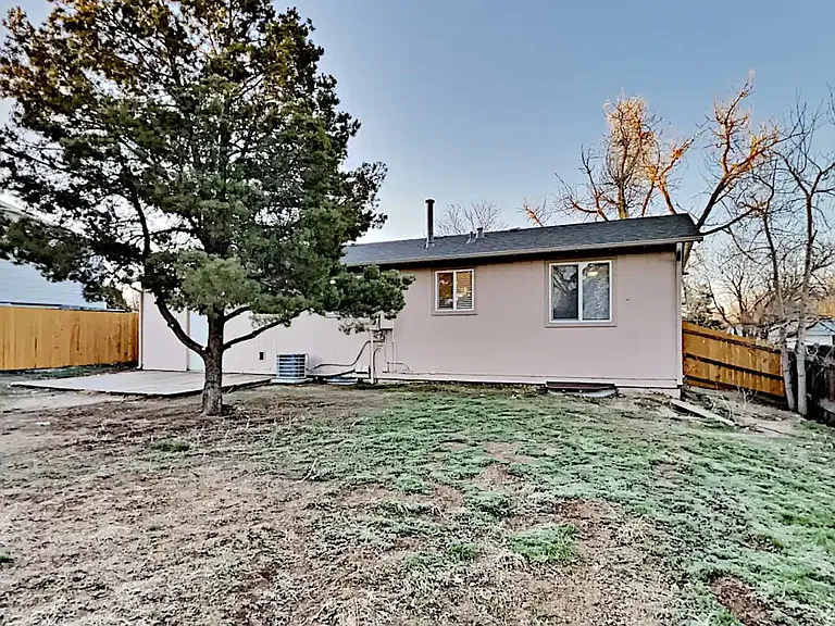 17403 E Eastman Dr — Photo 9
