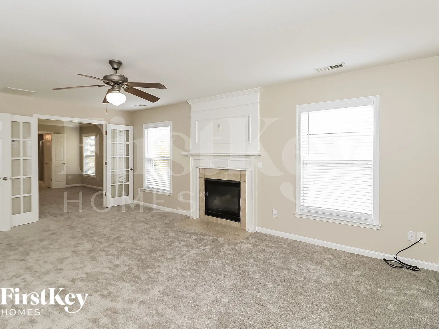 4 bed, 2.5 bath, 2836 sqft, $3,075 — Photo 3