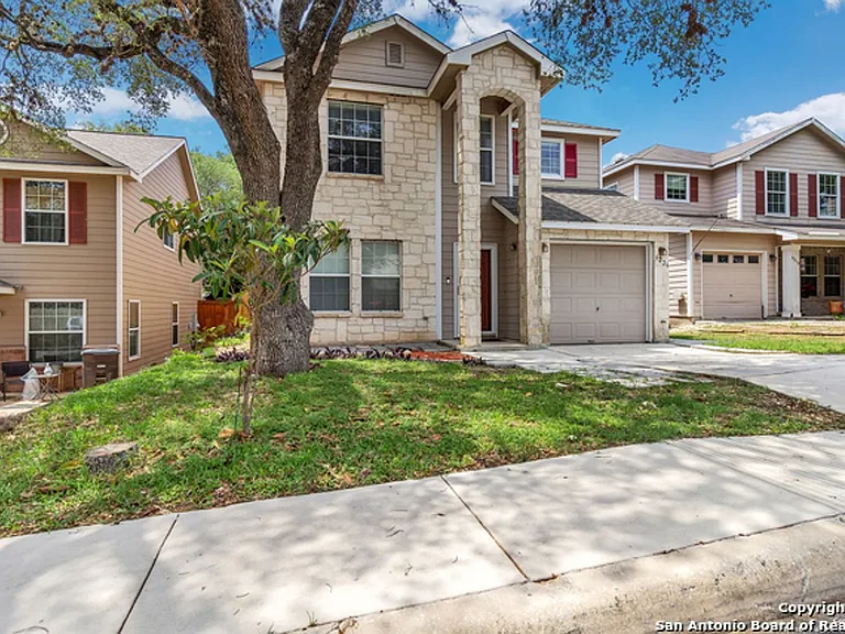6226 Cypress Rose — Photo 2