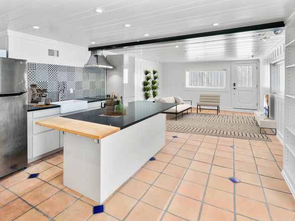 4218 Middlesex Dr #B