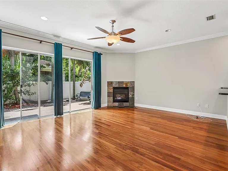 502 S Lincoln Ave — Photo 8