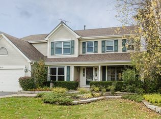 610 Vernon Ln, Buffalo Grove, IL 60089