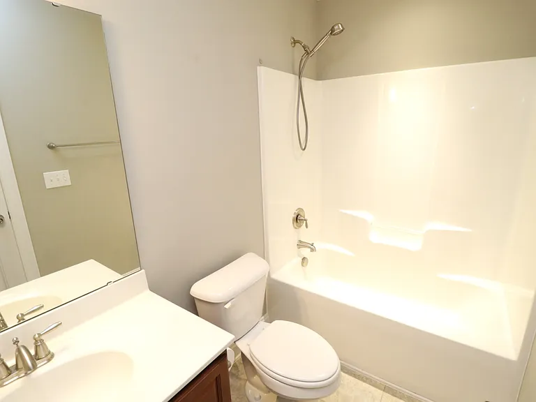 1428 Providence Green Ln — Photo 33