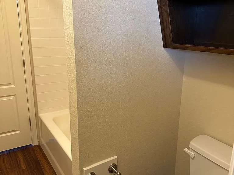 126 Bentwood — Photo 12