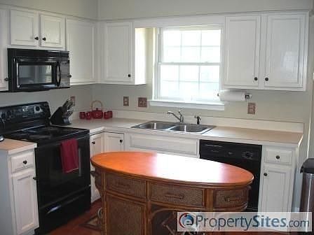 2nd image of 6442 Monet Dr