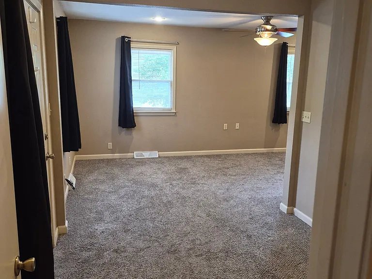 908 Cedar St #D — Photo 9