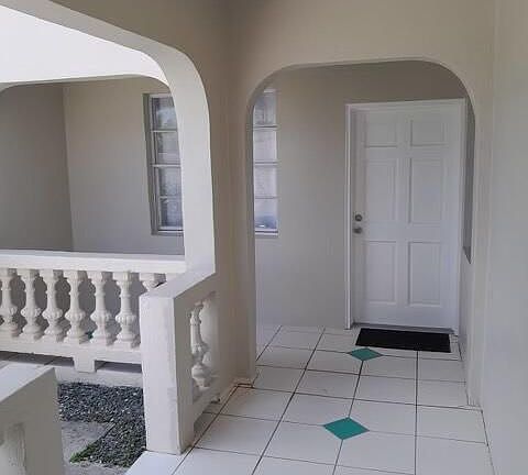 4th image of 313 Jefferson Way #B