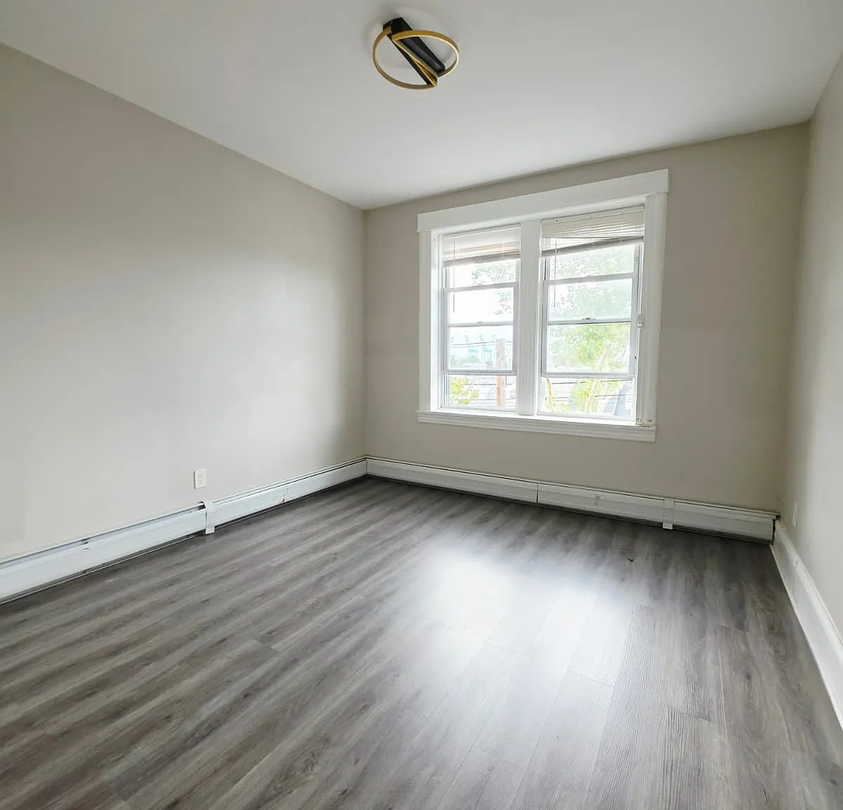 2 bed, 800 sqft, $1,750 — Photo 3