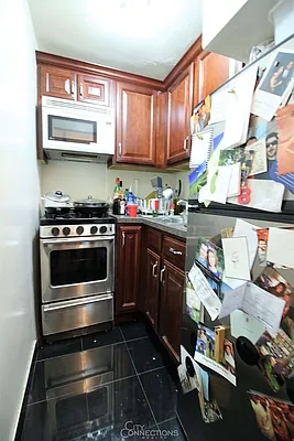 Rented by City Connections Realty | media 11