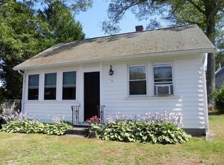 17 Sippican Rd, Wareham, MA 02571