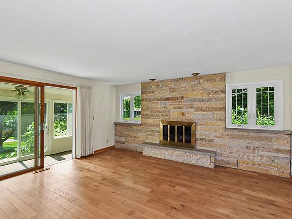 5th image of 1025 W Cumberland DRIVE