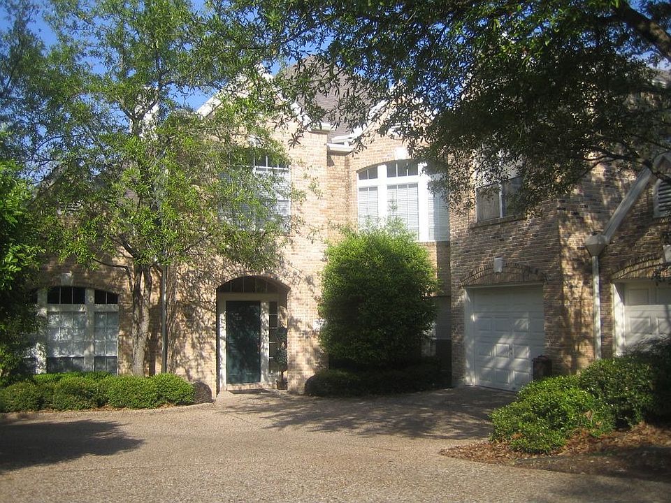Peaceful and Private in Westlake, Austin, TX.