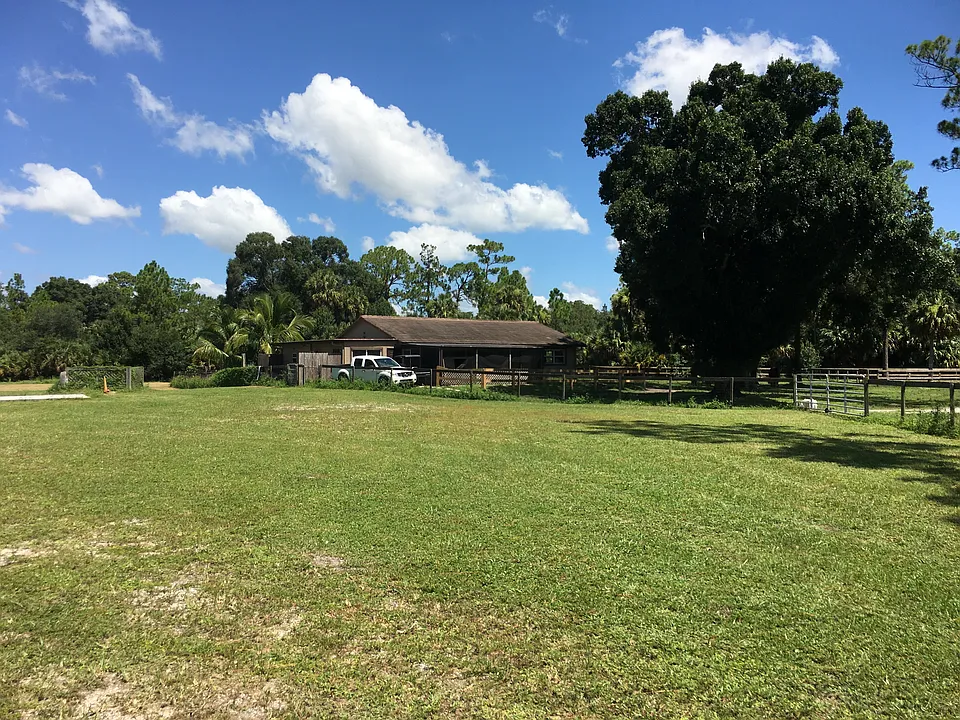 3635 E Rd