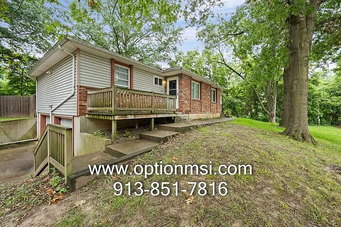 345 S 73rd Dr — Photo 3