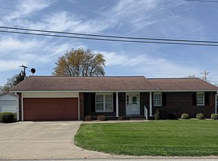 201 SE 15th St, Washington, IN 47501