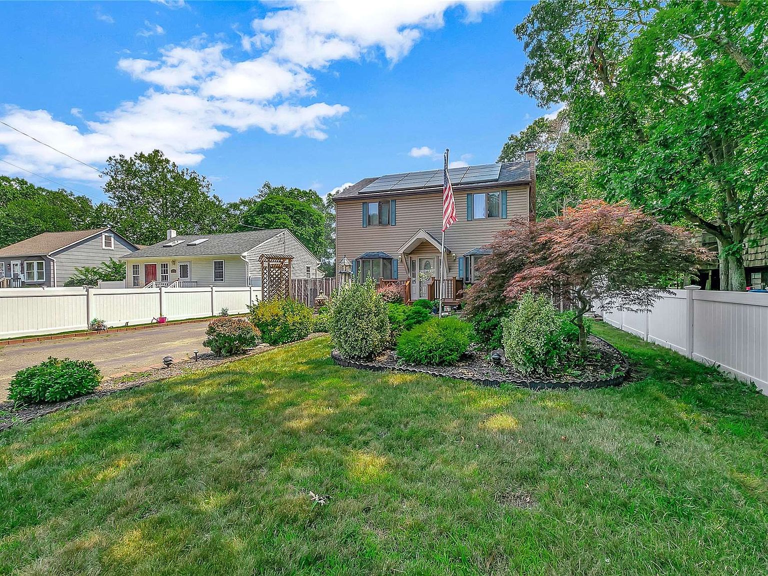 17 Victory Avenue, Shirley, NY 11967 | Zillow