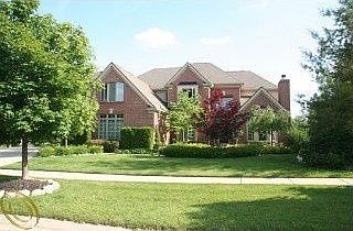 5th image of 18262 Clairmont Cir