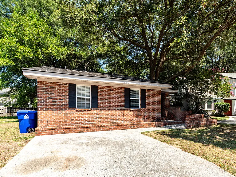 1441 Swamp Angel Ct — Photo 36
