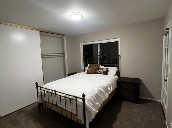 784 Valley Dr, Thousand Oaks, CA 91362