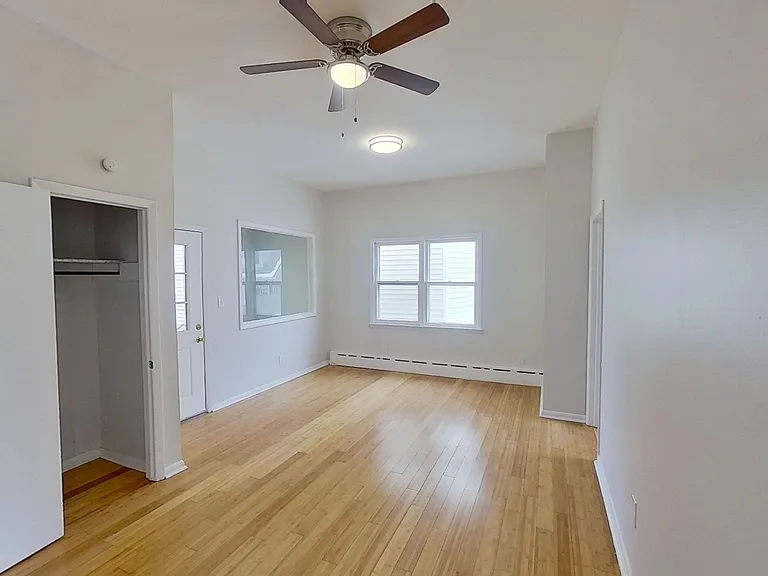 420 Delaware Ave — Photo 10