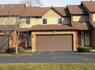 823 Hackney Ln, Lewiston, NY 14092