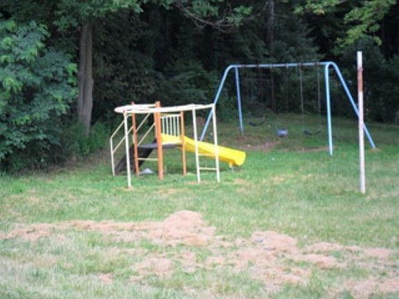 2nd image of 91 Betzstone Dr